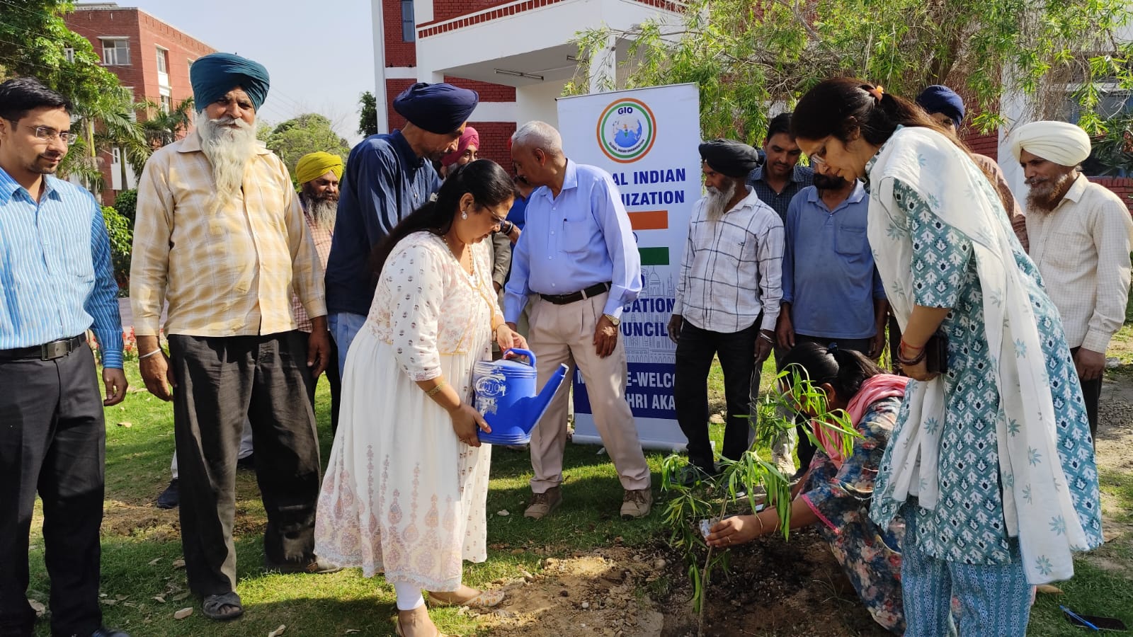 🌿 Plantation Drive with GIO